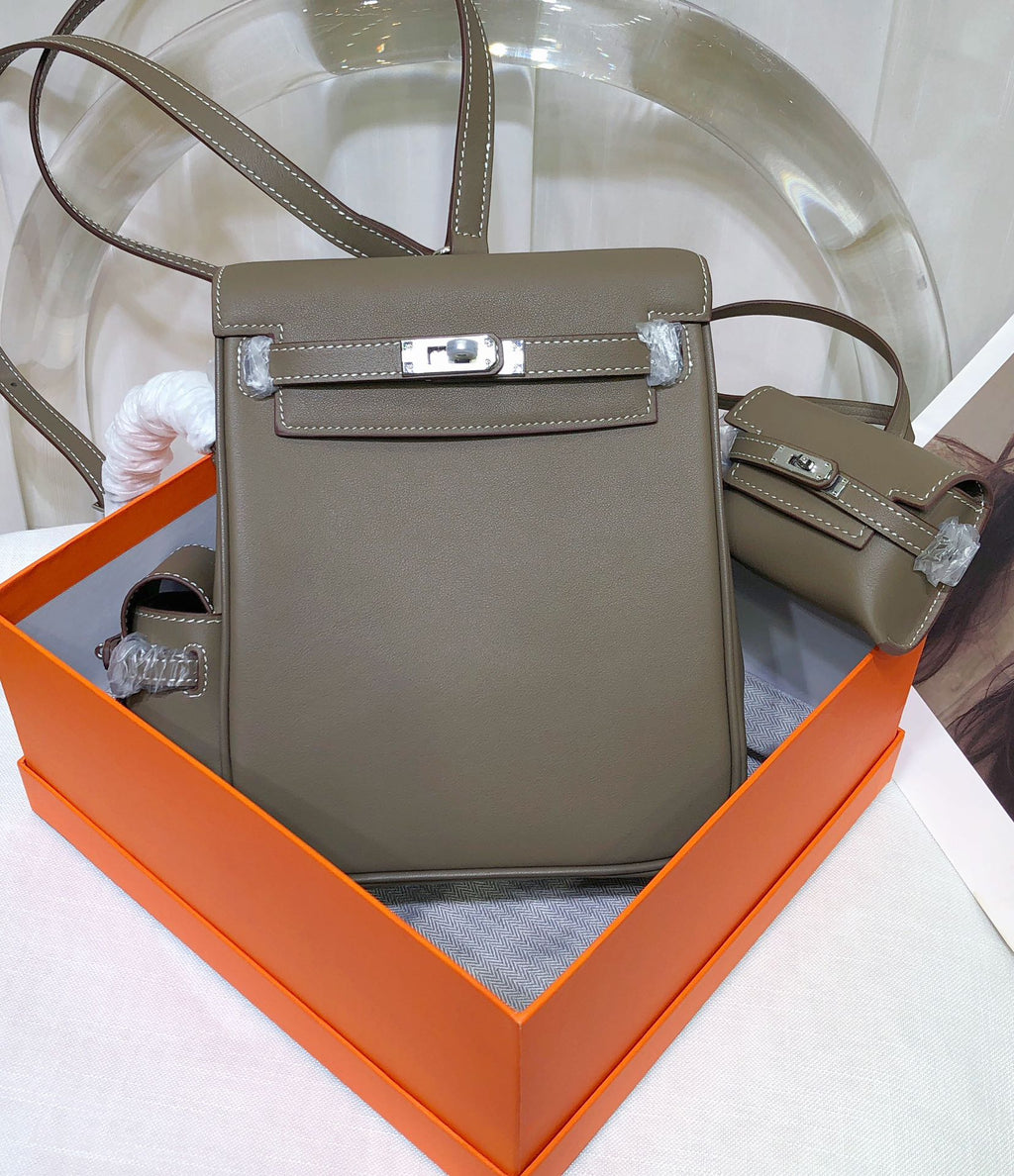 Kelly Jump Backpack Etoupe Swift with Palladium Hardware