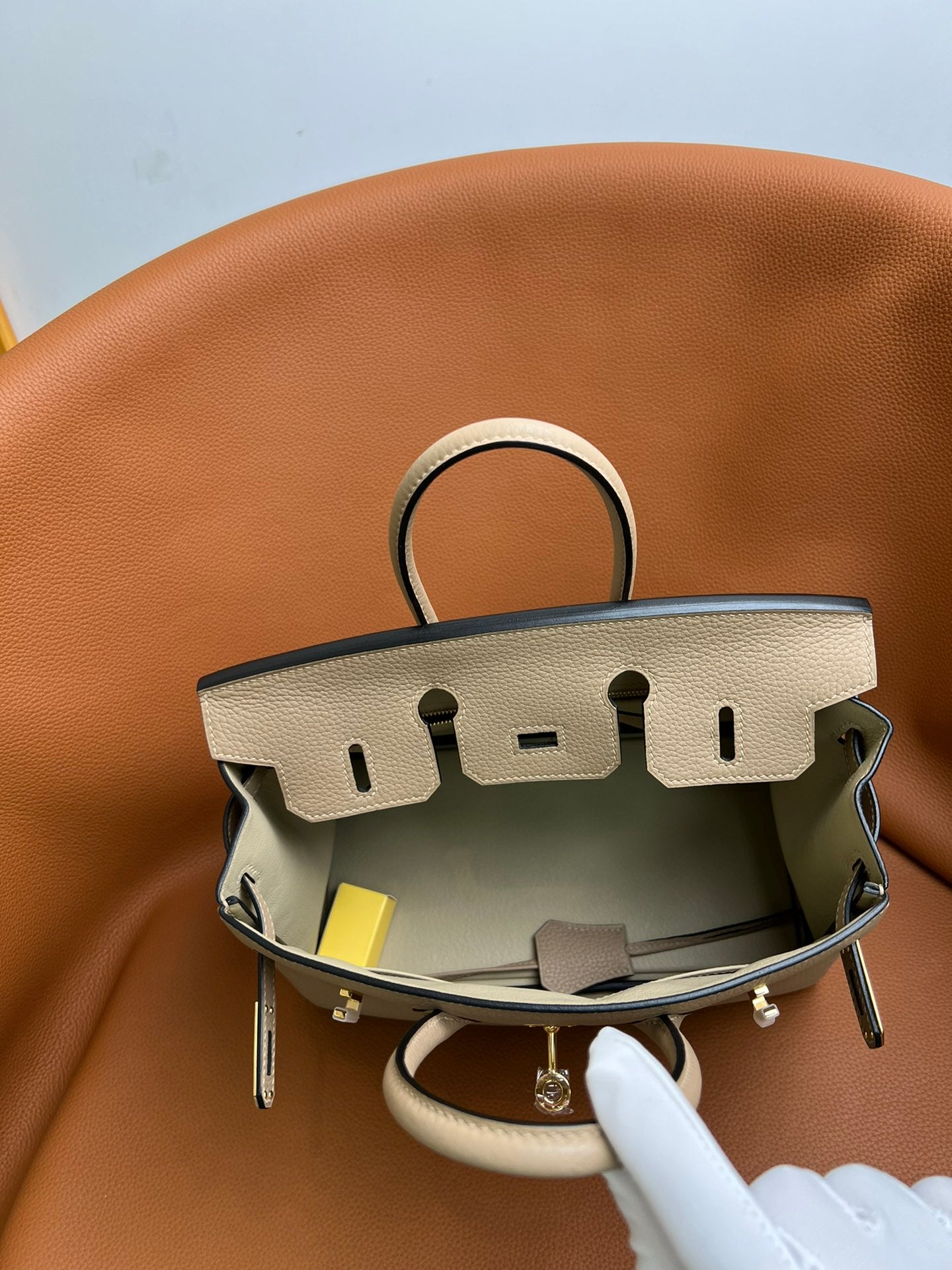Birkin 25 Retourne in Trench Togo Leather (Gold Hardware)