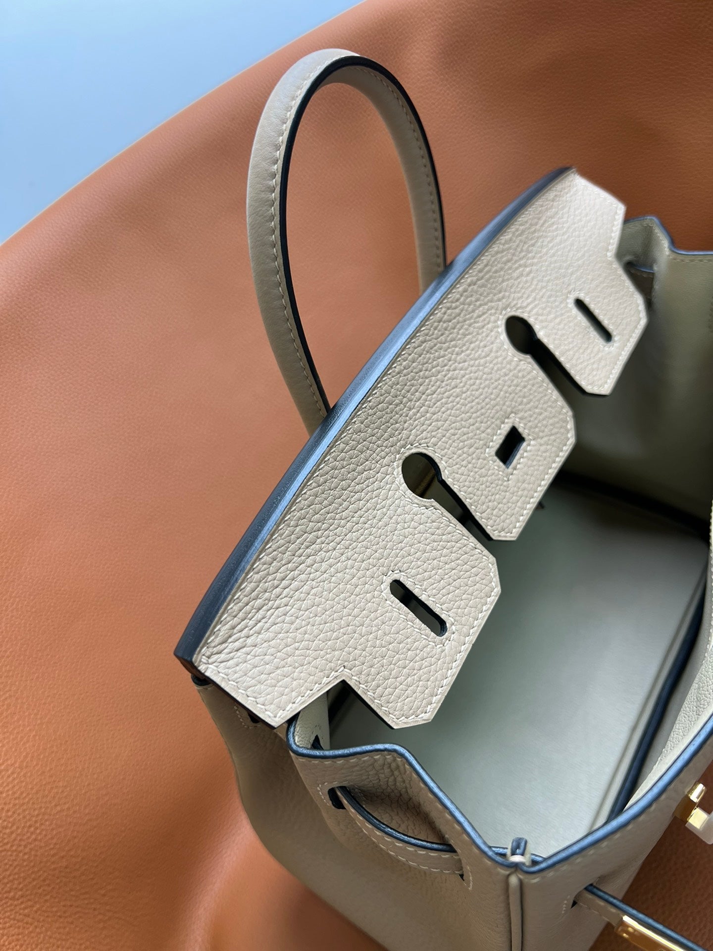 Birkin 25 Retourne in Trench Togo Leather (Gold Hardware)