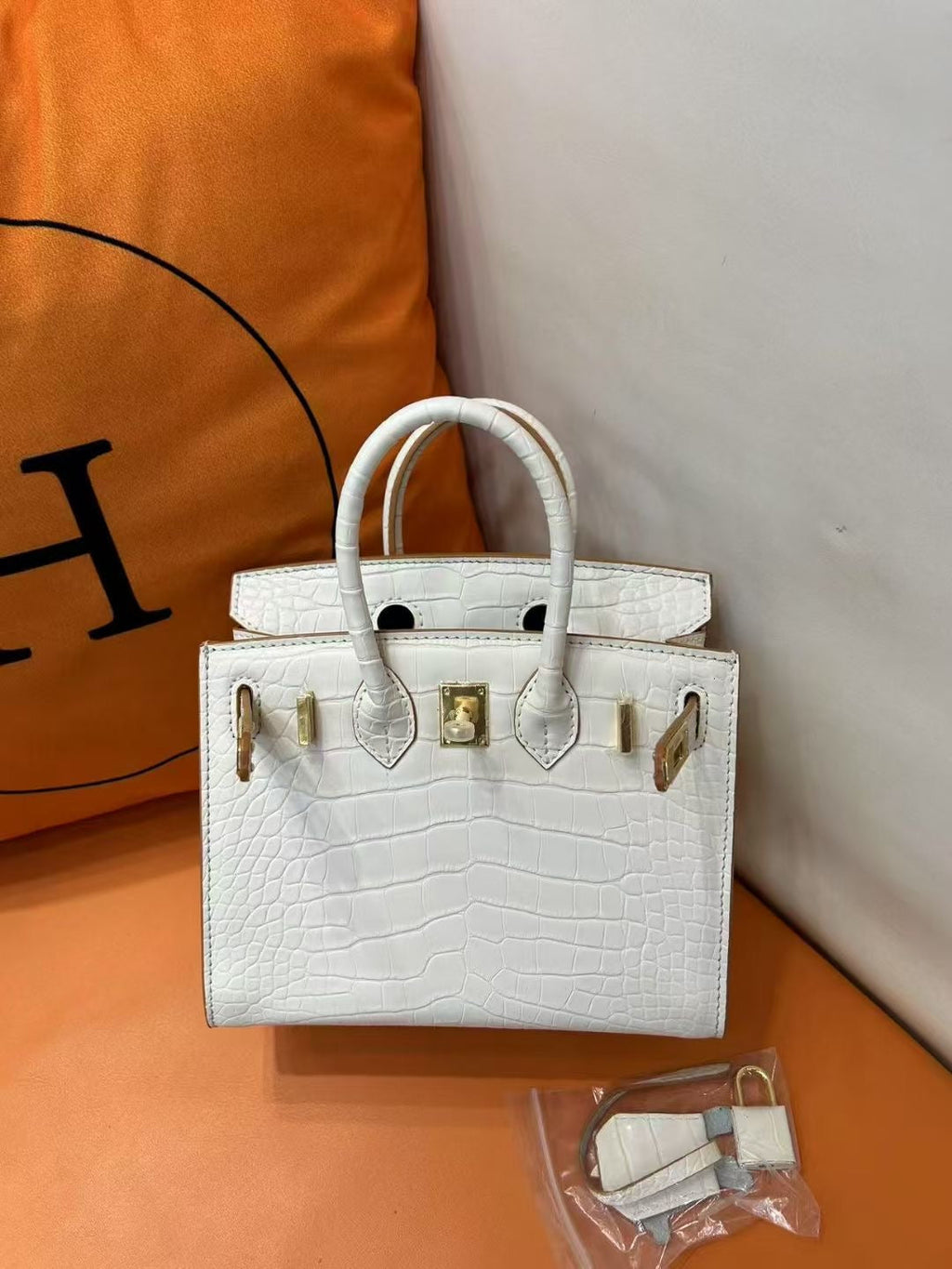 Mini Birkin 20cm Outer Stitching Tote Bag in Pure White Crocodile Pattern