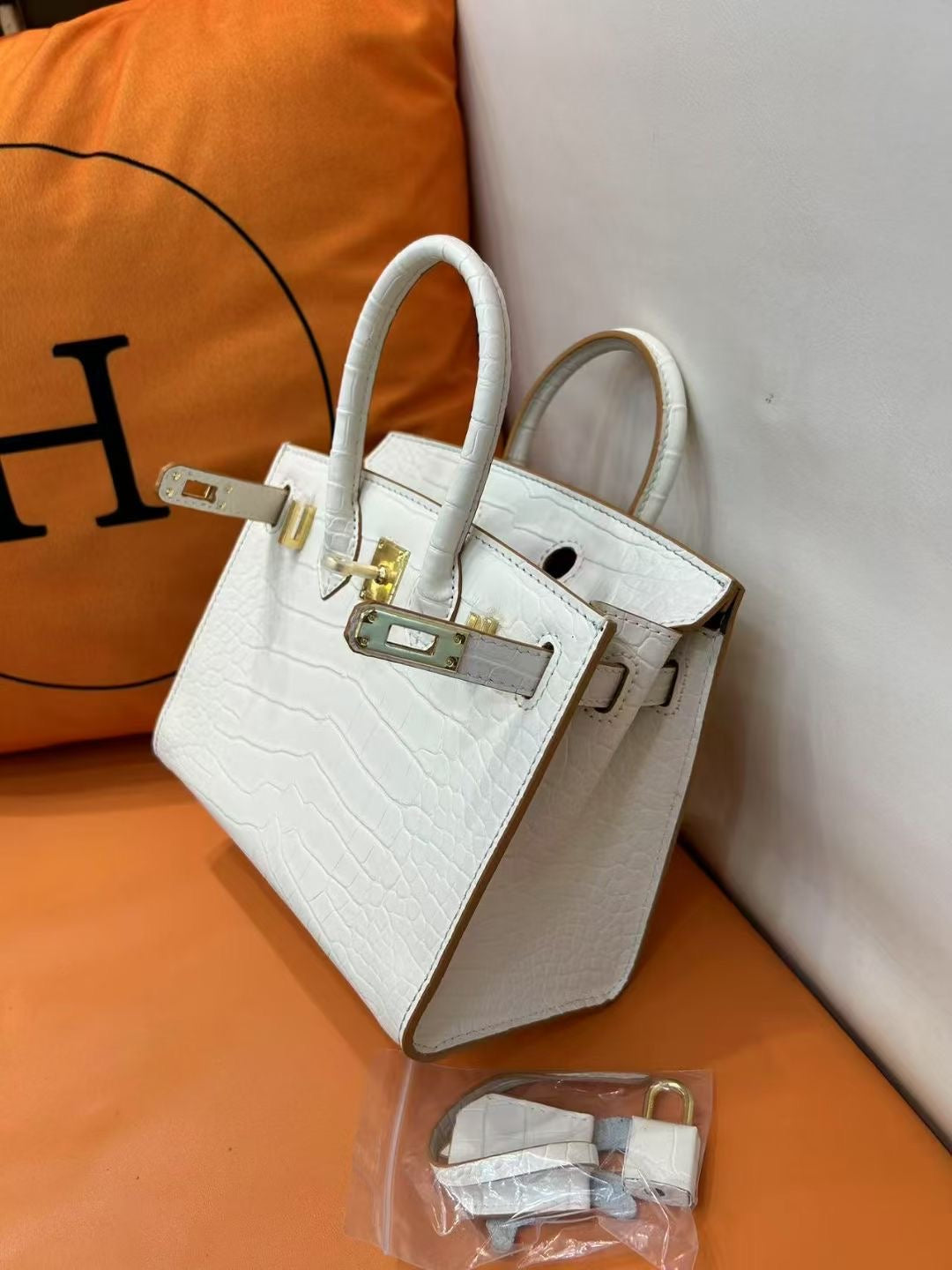 Mini Birkin 20cm Outer Stitching Tote Bag in Pure White Crocodile Pattern
