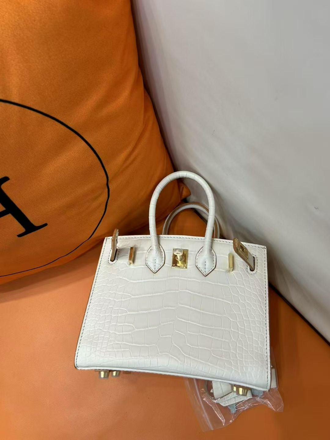 Mini Birkin 20cm Outer Stitching Tote Bag in Pure White Crocodile Pattern