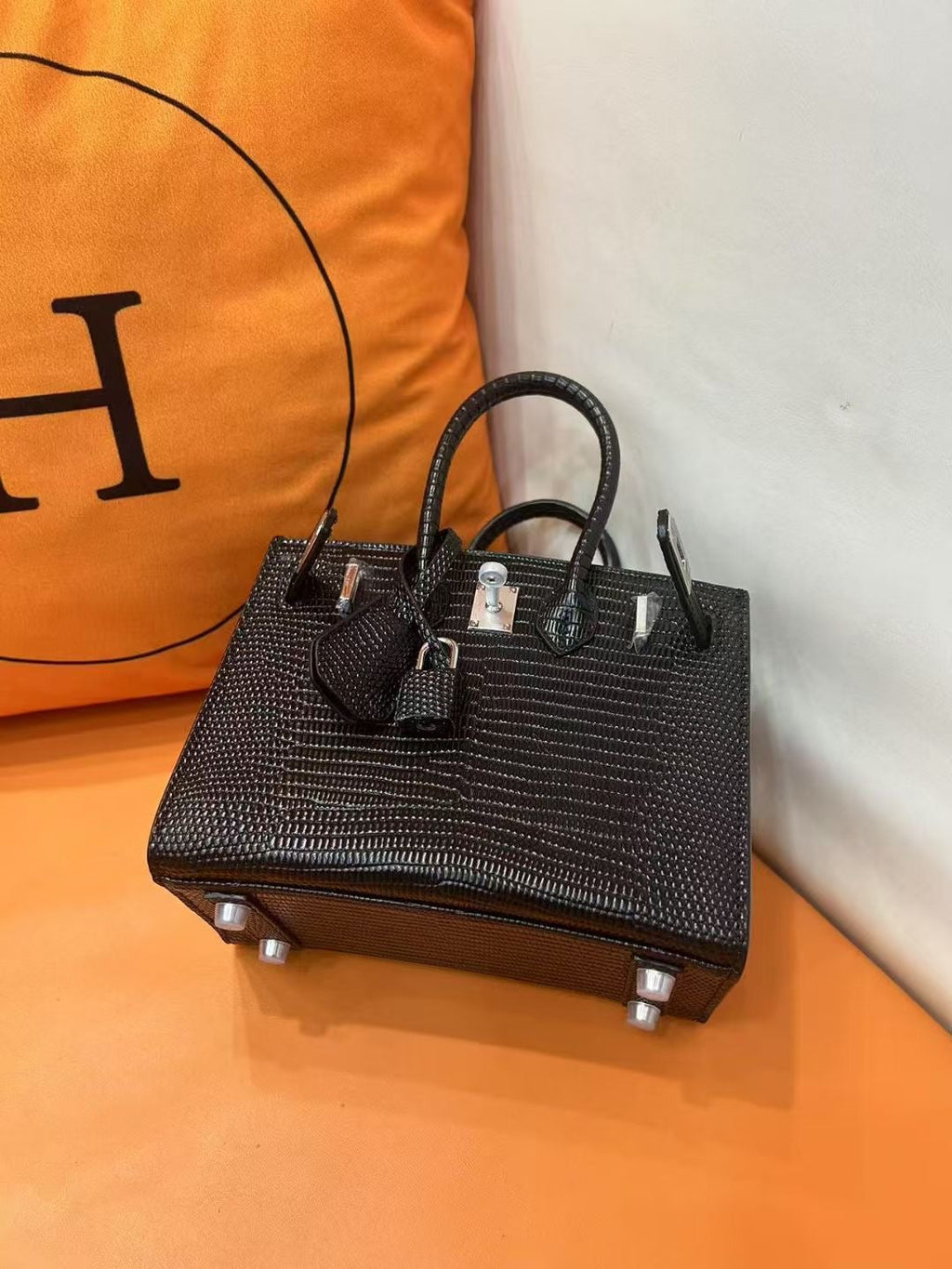 Mini Birkin 20cm Outer Stitching Tote Bag in Black Lizard Pattern