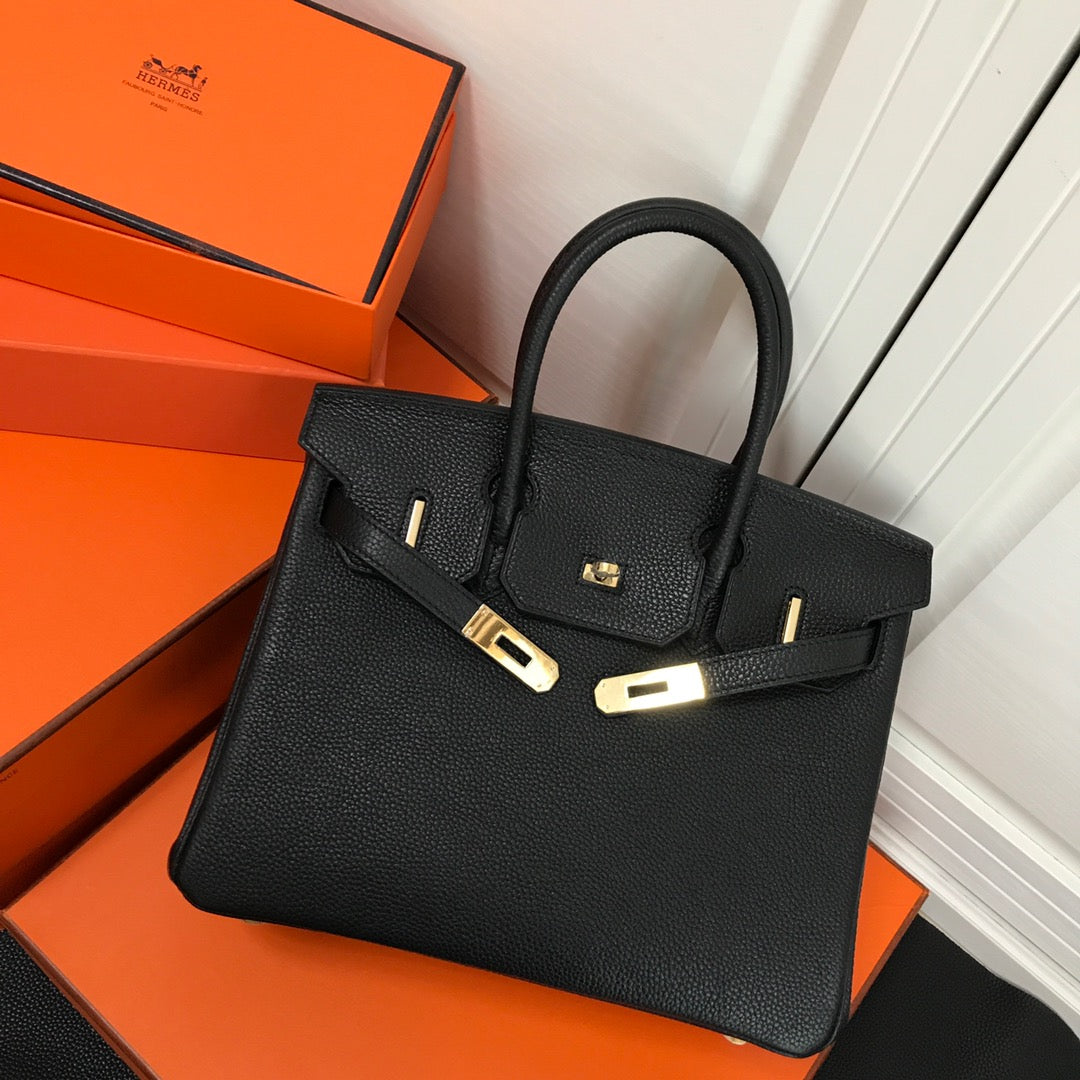 Birkin Retourne in Noir Togo Leather with Contrast Interior (Gold Hardware)