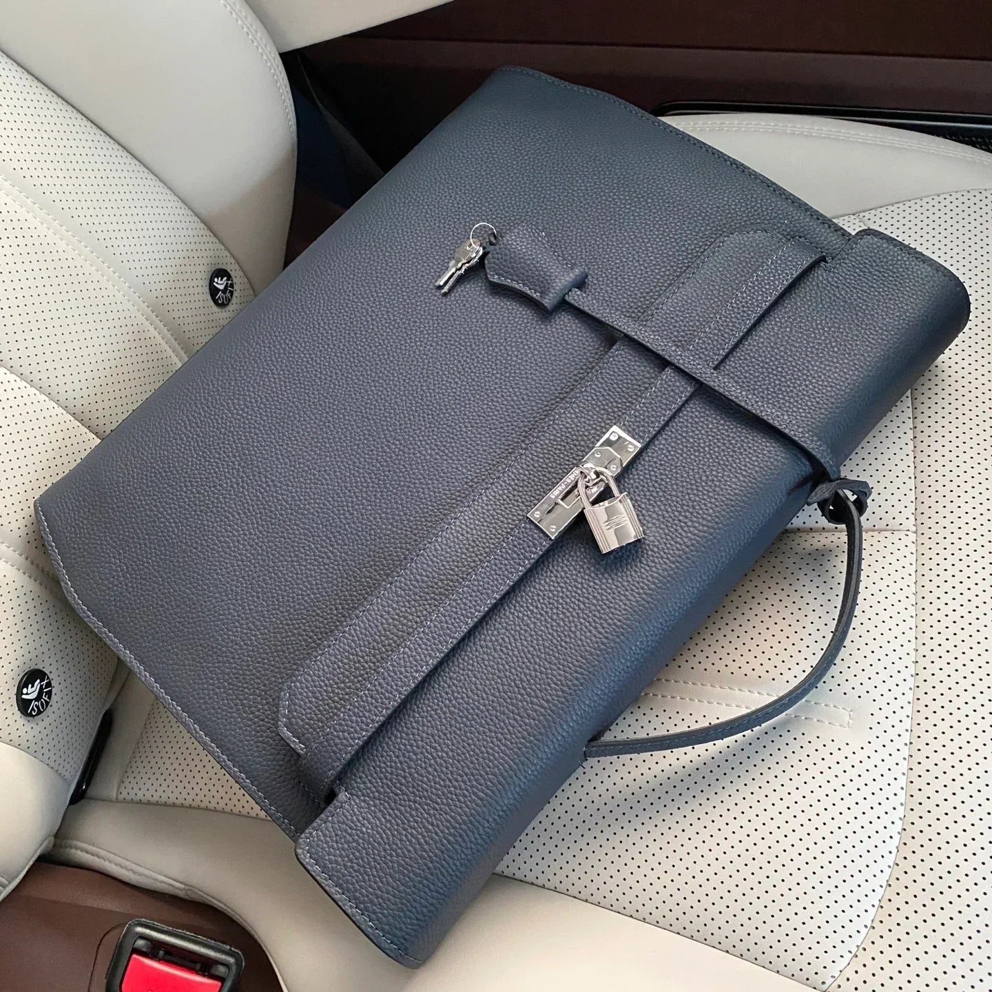 Kelly Depeches 36 Document Holder In Bleu De Prusse Togo Calfskin