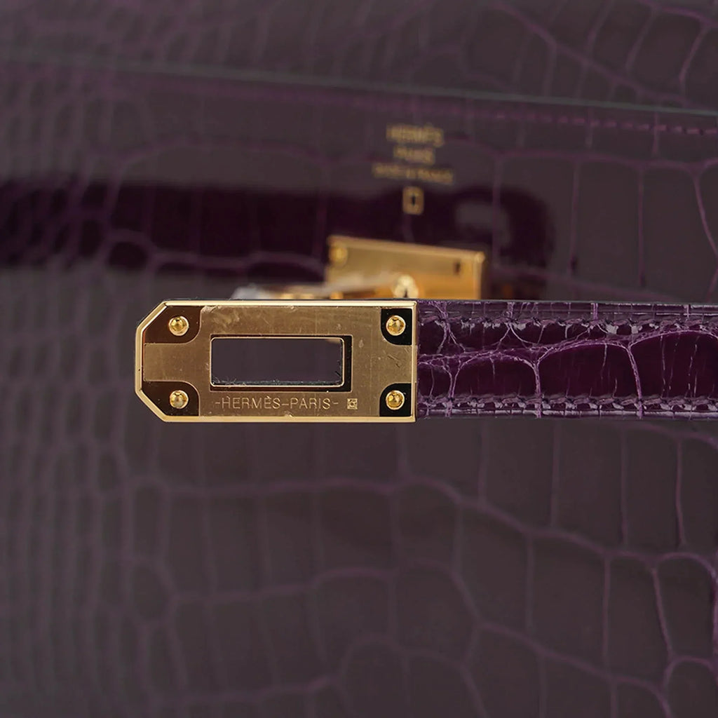 Kelly Classique To Go Wallet Cassis Alligator with Gold Hardware