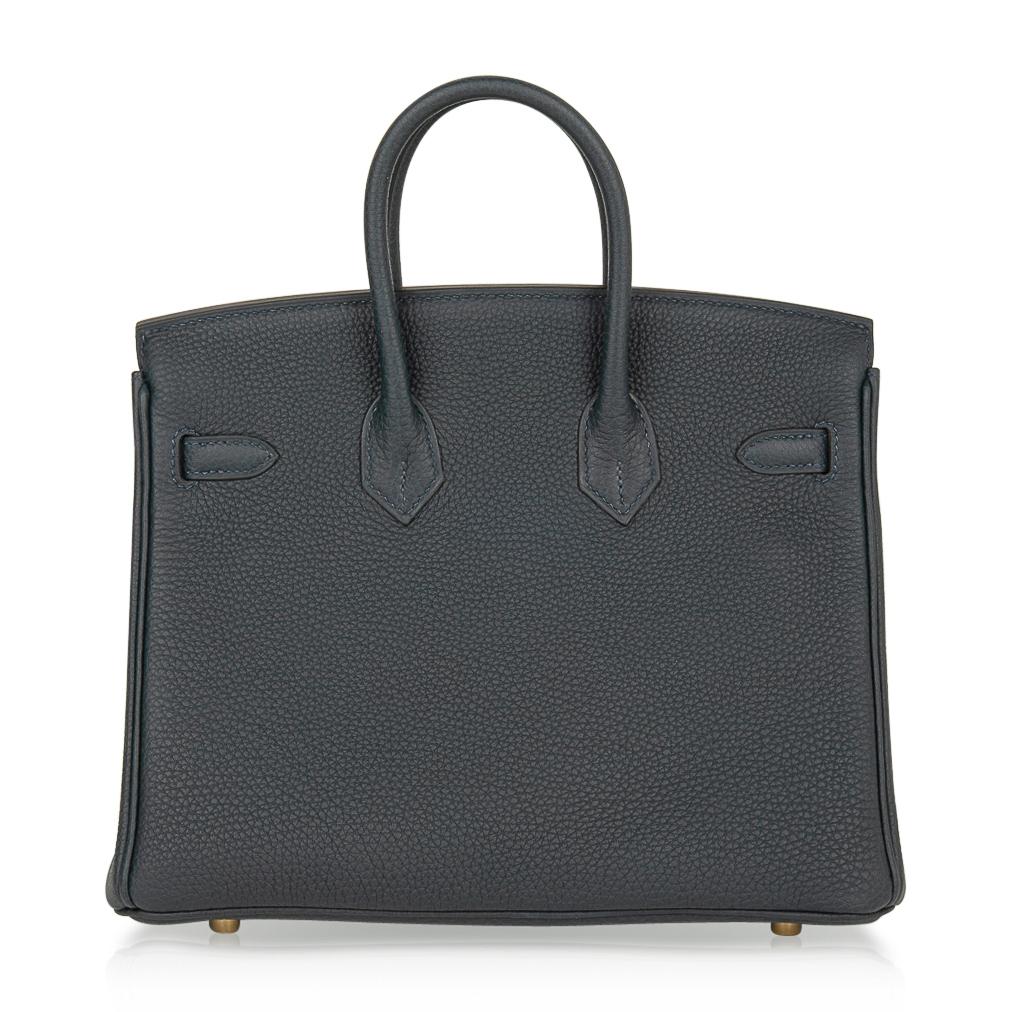 Birkin 25 Bag Vert Rousseau Togo Gold Hardware