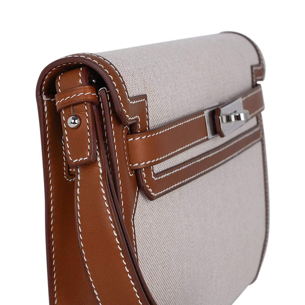 Kelly Depeches 25 Pouch Toile & Fauve Barenia Trim with Palladium Hardware