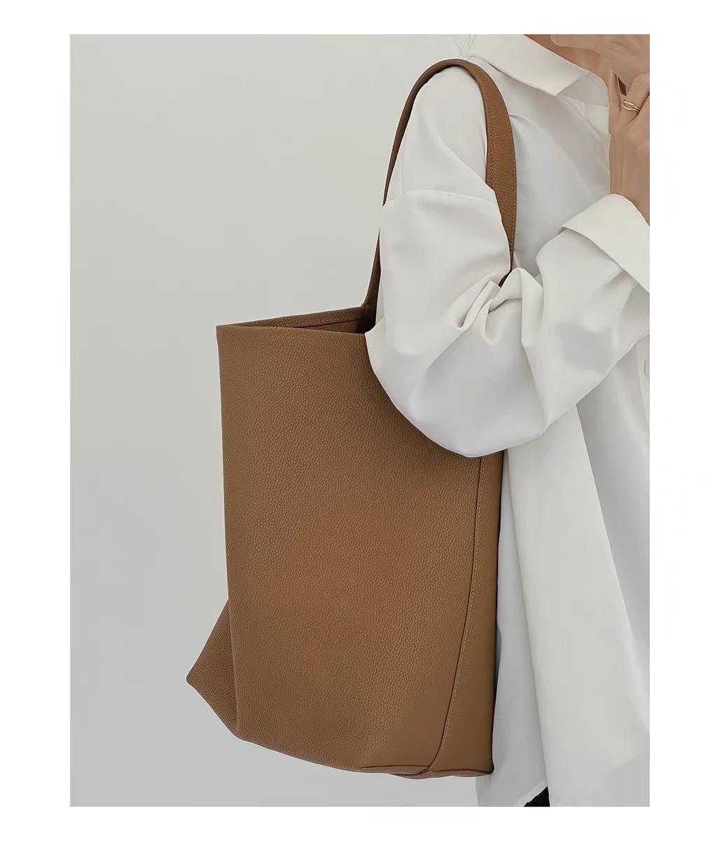 Soft Textured Large-Capacity Bucket Bag
