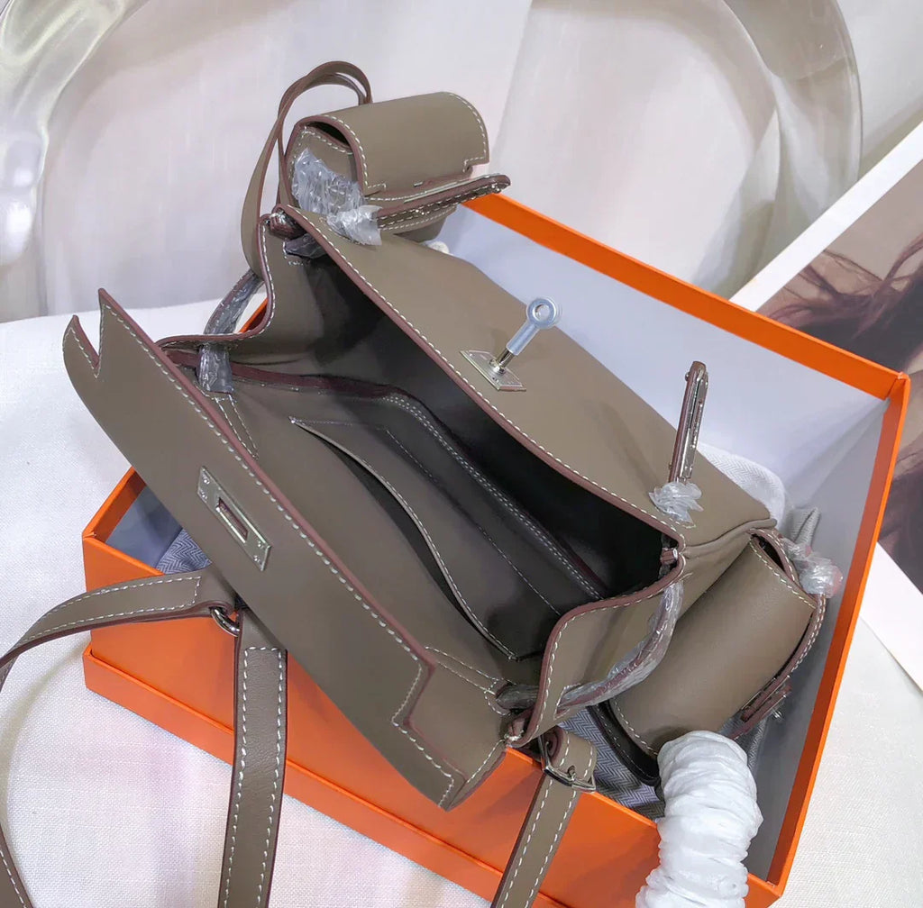 Kelly Jump Backpack Etoupe Swift with Palladium Hardware