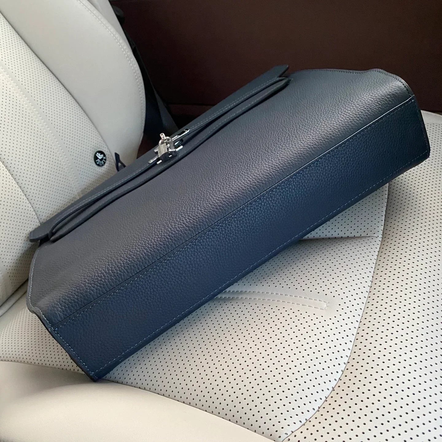 Kelly Depeches 36 Document Holder In Bleu De Prusse Togo Calfskin