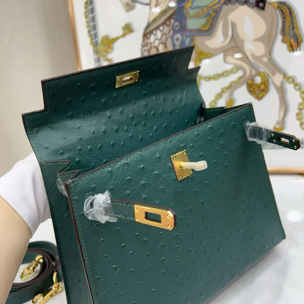 Kelly 25 Vert Ostrich Leather Ostrich Grain Texture Gold Hardware