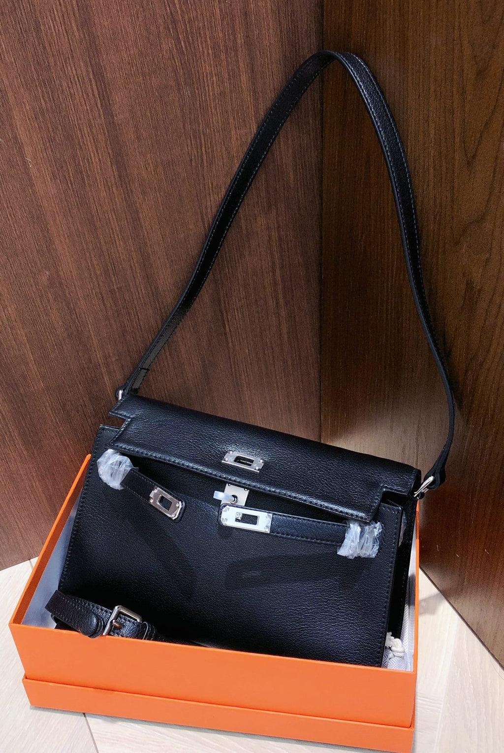 Kelly Elan Black Chevre Chamkila Palladium Hardware